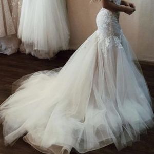Wedding gown